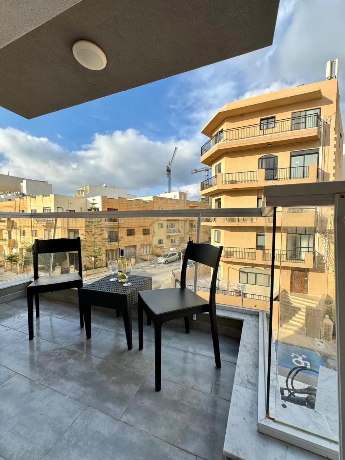 Mive-Delux Three Bedroom Apartment In Marsaskala Extérieur photo